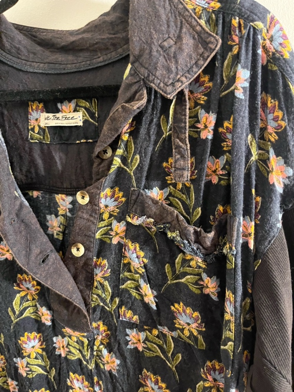 Free People We The Free Summer of Surf Pullover Button Henley Top - Picture 5 of 15